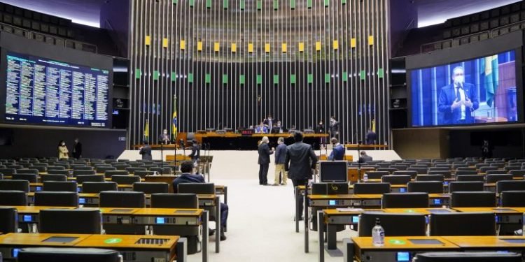 Câmara aprova mudança de data do Biênio da Primeira Infância para 2021-2022