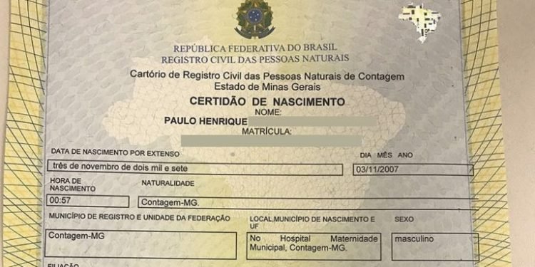 Projeto permite a pais divorciados atualizar nome nas certidões dos filhos