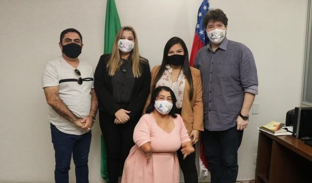 Deputada Joana Darc destaca parceria entre Estado e Instituições para contratação de professores