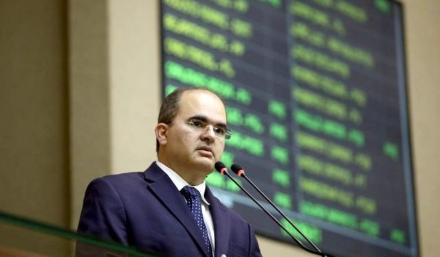 Deputado Ricardo Nicolau anuncia PEC que obriga repasse integral do FTI para municípios do interior