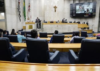 Tribuna Livre abre espaço para vereadores discursarem