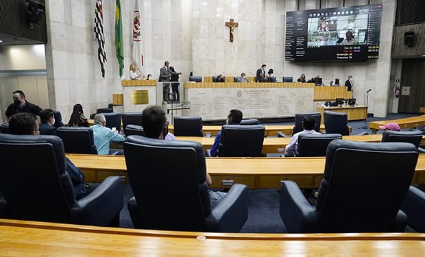 Tribuna Livre abre espaço para vereadores discursarem