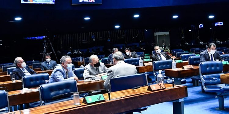 Senado fará sessões temáticas sobre Reforma Tributária