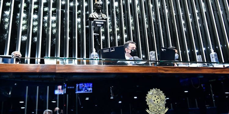 Adiada criação do Programa Gás para os Brasileiros