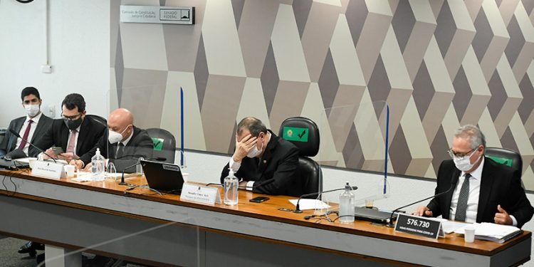 CPI apresenta passo a passo de fraude em licitações no Ministério da Saúde