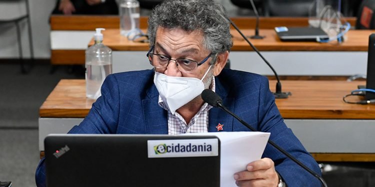 Pessoas com neurofibromatose ganham benefícios sociais em projeto aprovado na CAS