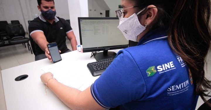 Prefeitura oferta 235 vagas de emprego nesta quinta-feira, 26/8