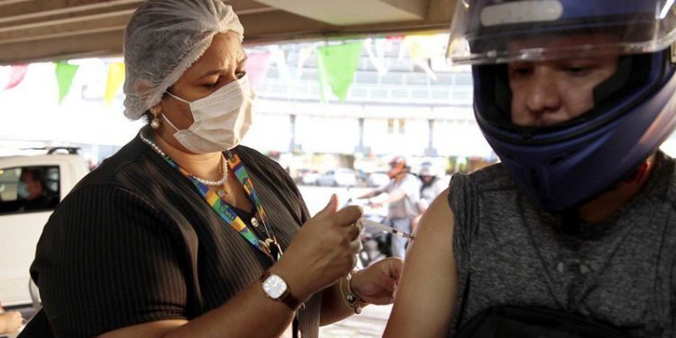 Prefeitura de Manaus terá 17 pontos de vacinação contra a Covid-19 a partir desta quarta-feira