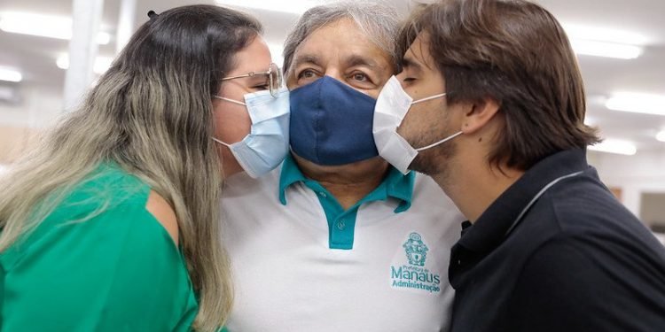 Amor pela gestão pública passa de pai para filho