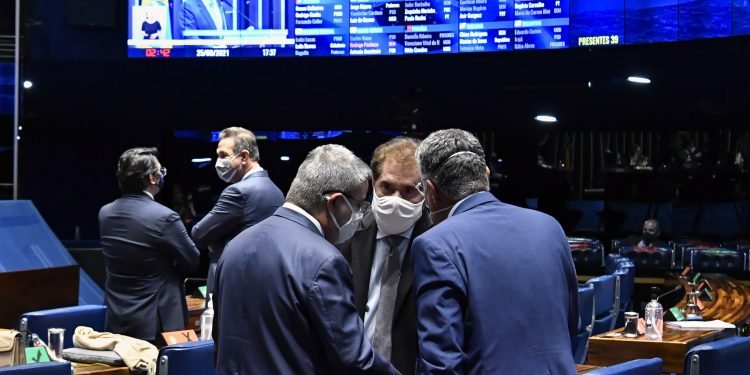 Votação de PL que conceitua termo “praça” na cobrança de IPI é adiada para quinta