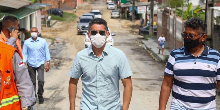 David Almeida destaca atenção à zona rural ao anunciar entrega de obras em comunidade