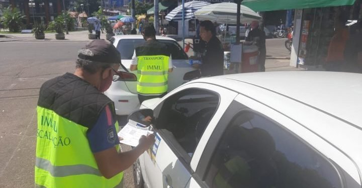 Transporte clandestino no Centro é alvo de operação da prefeitura