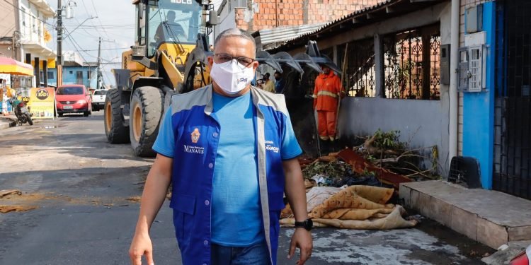 Após pedido de Marcio Tavares, Semulsp realiza mutirão de limpeza no Santo Agostinho