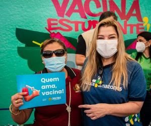 Carona Solidária: Governo do Amazonas leva estudantes da rede estadual para vacinação contra Covid-19