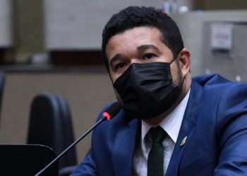 Vereador Fransuá quer proibir consumo de bebida alcoólica no transporte coletivo