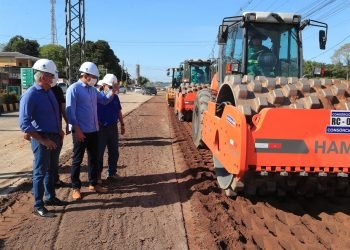 Governador Wilson Lima vistoria obras de reforma e modernização da AM-010