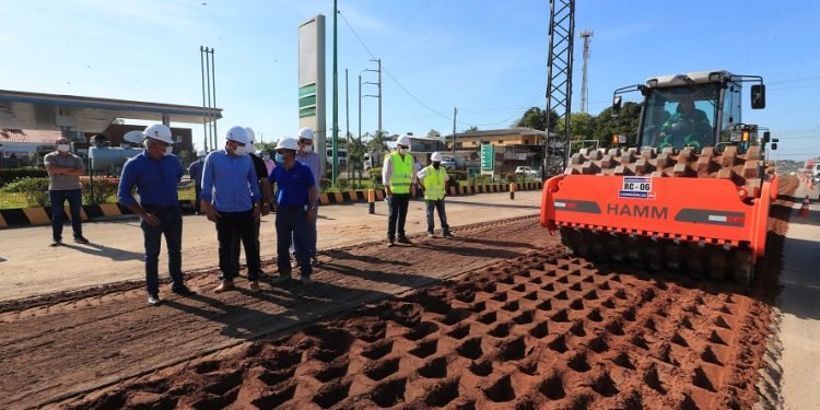 Governador Wilson Lima vistoria obras de reforma e modernização da AM-010