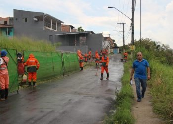 Santo Agostinho recebe serviços de limpeza pública após intervenção do Professor Samuel