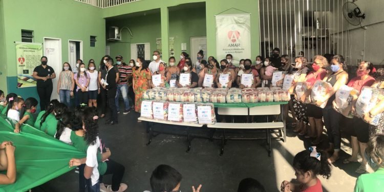 Prefeitura de Manaus celebra Termo de Fomento com instituição que atende crianças na zona Leste