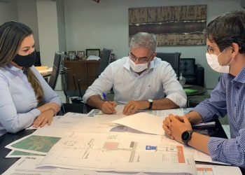 Governo do Amazonas assina ordem de serviço para construção de abastecimento de água em Eirunepé