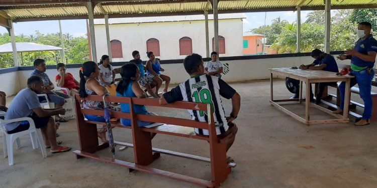 Em Caapiranga, Idam realiza entrega de R$ 286 mil em crédito rural para pescadores artesanais