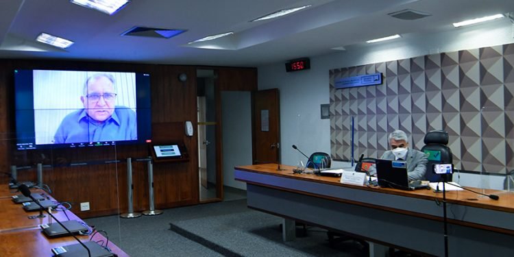 Comissão rejeita redução de carga horária de especialização em psicopedagogia