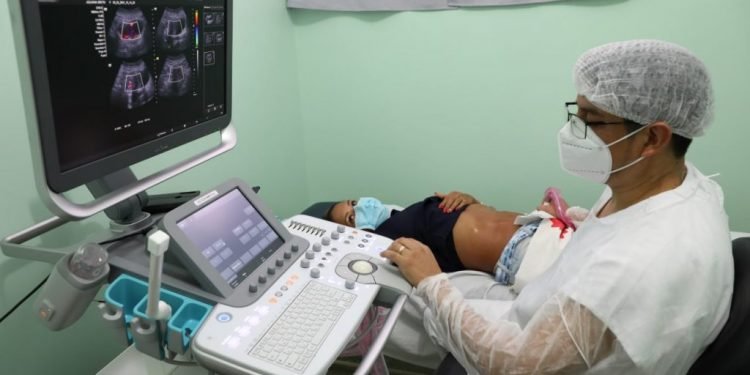 SES-AM inicia análise das propostas de credenciamento de empresas para ampliação de serviços na rede estadual