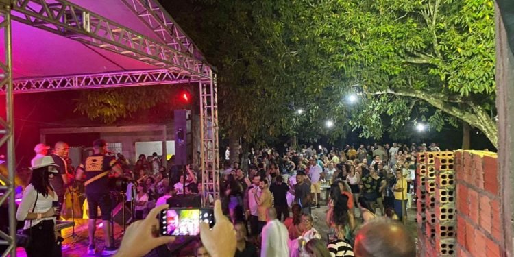 Trinta e cinco estabelecimentos foram fiscalizados e seis foram autuados pela CIF durante o final de semana