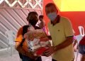 Vereador Sassá beneficia 350 famílias com mutirão de doação de cestas básicas