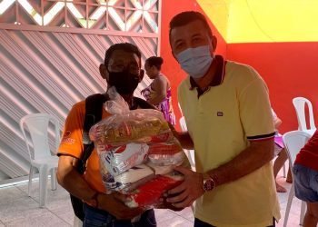 Vereador Sassá beneficia 350 famílias com mutirão de doação de cestas básicas