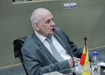 Serafim Corrêa diz que golpe contra a democracia representa ameaça de bloqueio econômico