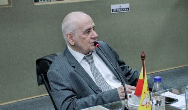 Serafim Corrêa diz que golpe contra a democracia representa ameaça de bloqueio econômico