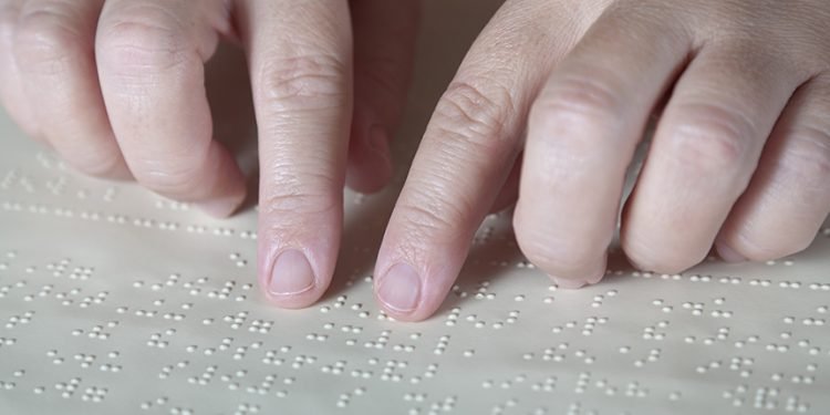 CAS pode votar nesta terça projeto que regulamenta profissão de transcritor braile