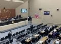Deputados parabenizam realização de mutirão de vacinação de adolescentes e forte adesão do público