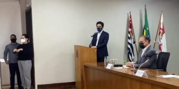 26 Projetos de Lei de vereadores são sancionados em cerimônia na Prefeitura