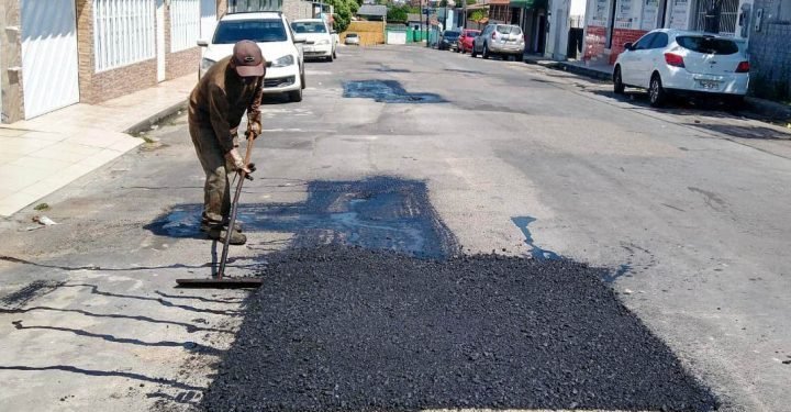 Prefeitura intensifica serviços de recomposição asfáltica em bairros da zona Sul