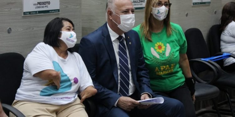 Luis Mitoso anuncia R$ 410 mil de emendas coletivas para a Apae Manaus