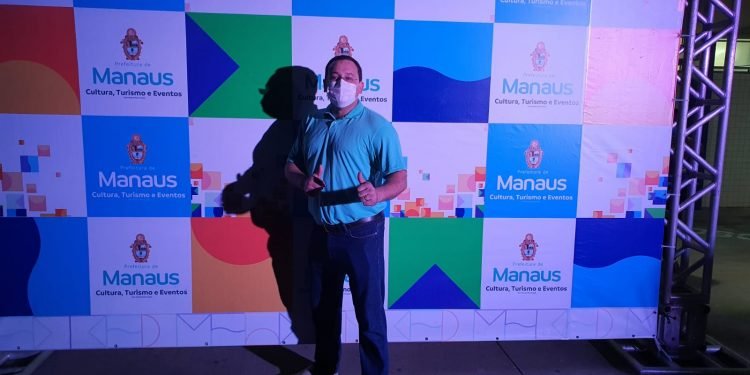 Vereador Raiff Matos prestigia abertura da Mostra Folclórica de Manaus