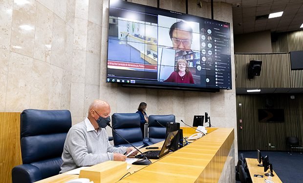 Transferência de imóveis de conjunto habitacional para COHAB-SP tem parecer aprovado na Comissão de Administração Pública