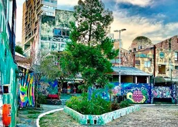 São Paulo. #BecodoBatmanZO. Foto: @spfreewalkingtour