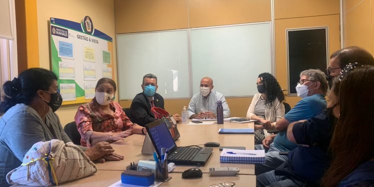 Plano de cargos da Seminf é tema de reunião entre vereador Peixoto e titular de Finanças