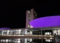 Congresso recebe iluminação lilás em apoio à campanha pelo fim da violência contra mulheres