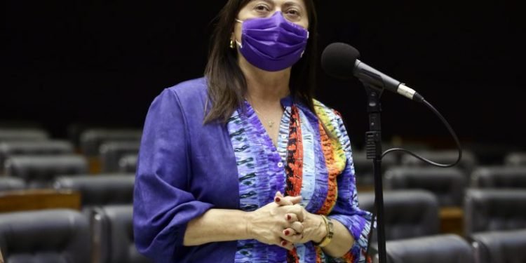 Comissão de Cultura entra com queixa-crime contra secretário em razão de incêndio na Cinemateca