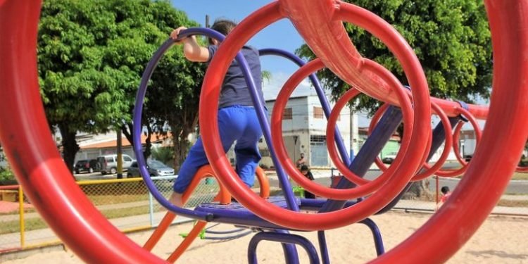 Comissão promove dois debates sobre primeira infância nesta semana