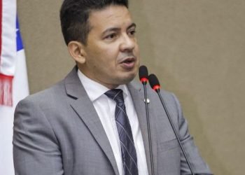 Delegado Péricles media implementação do ensino cívico -militar em escolas da capital