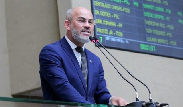 Deputado Cabo Maciel destaca trabalho dos Policiais militares bilíngues em favor do turismo