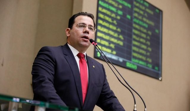 PL de Wilker que prevê multa para agentes públicos que desviarem recursos da pandemia é aprovada pela Aleam