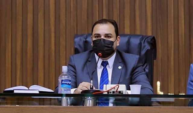 Roberto Cidade propõe isenção fiscal a empresas que garantam vacinação de funcionários