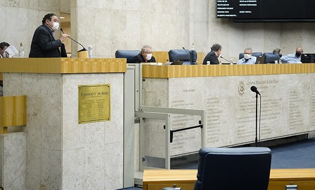 Cenário econômico, operações urbanas e mudanças climáticas são temas da sessão desta quarta