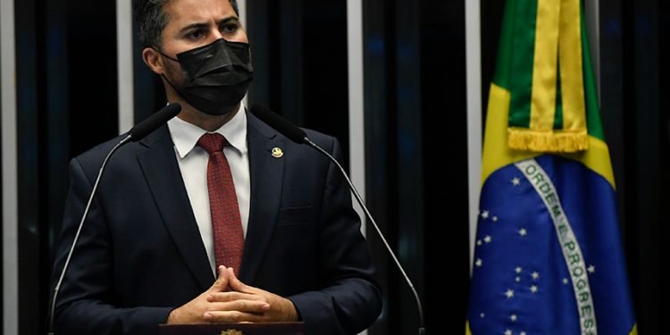 Marcos Rogério defende PEC que exime gestores da baixa execução do orçamento da educação em 2020
